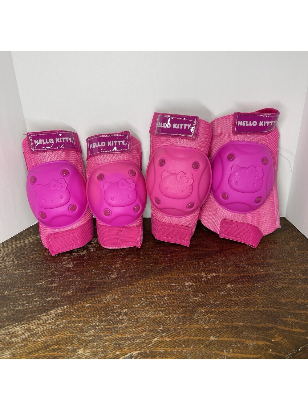 Hello Kitty Sanrio Protective Gear Knee Pads Elbow Pads Cute Opened